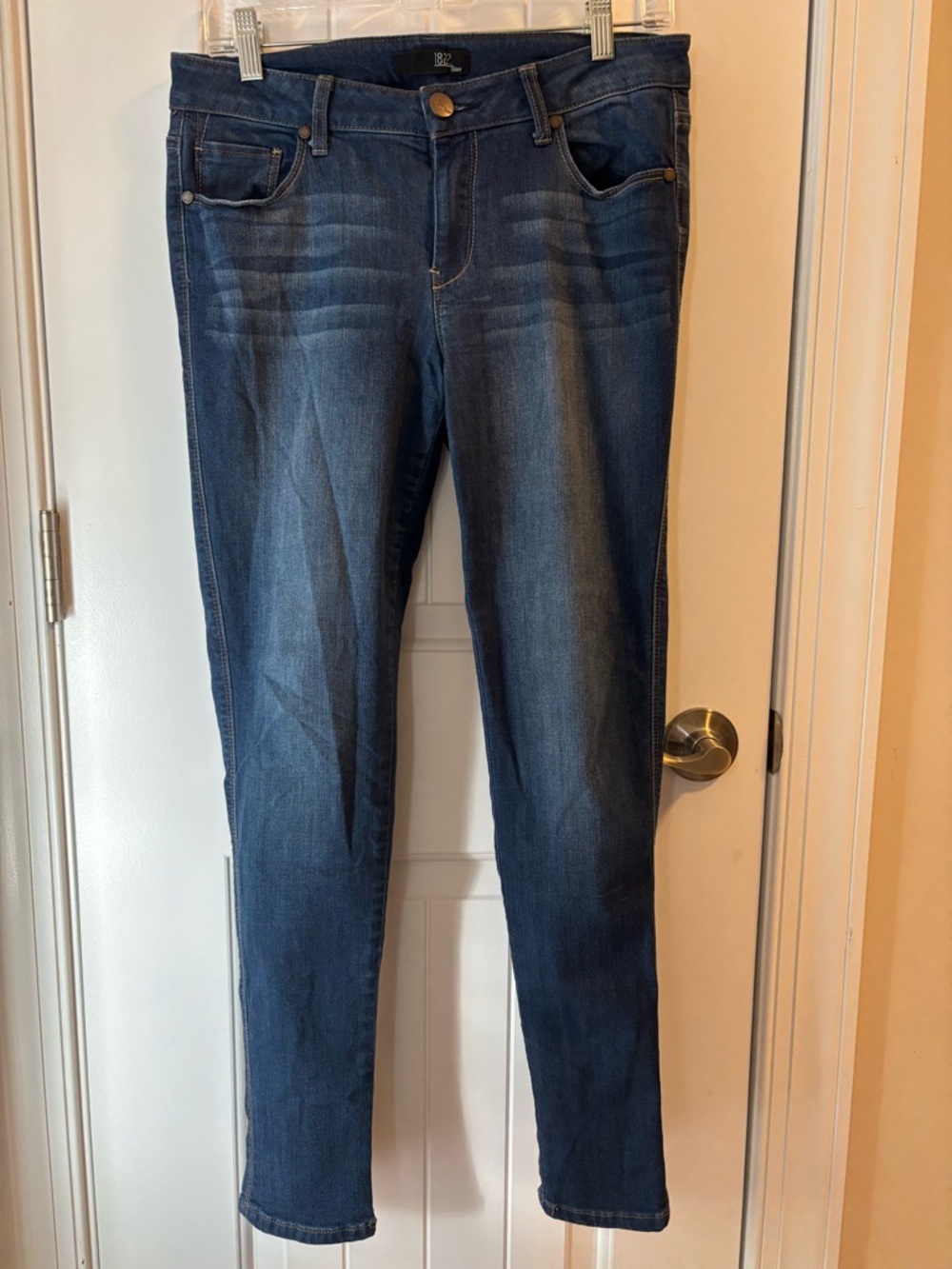 1822 Denim Women's Slim Dark Blue Skinny Jeans